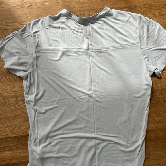 Kuhl Acceleratr TShirt - Pebble Gray - Large - Picture 4 of 8